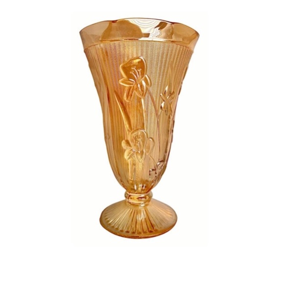 Mid Century Glass Vase Iris Herringbone Iridescent
Peach Jeannette Glass Vintage - Picture 4 of 5